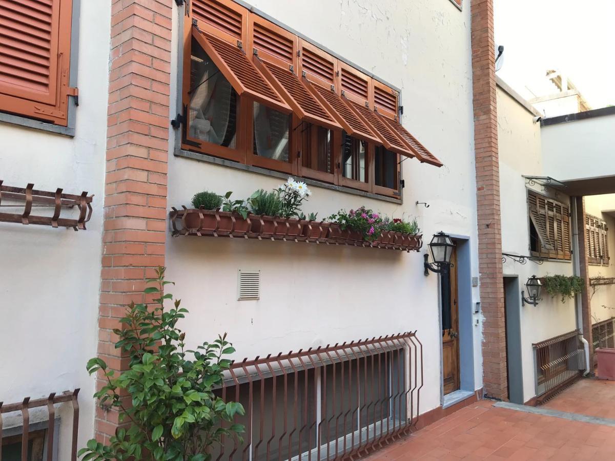 Апартаменты La Casa Fra Gli Ulivi Леричи Экстерьер фото