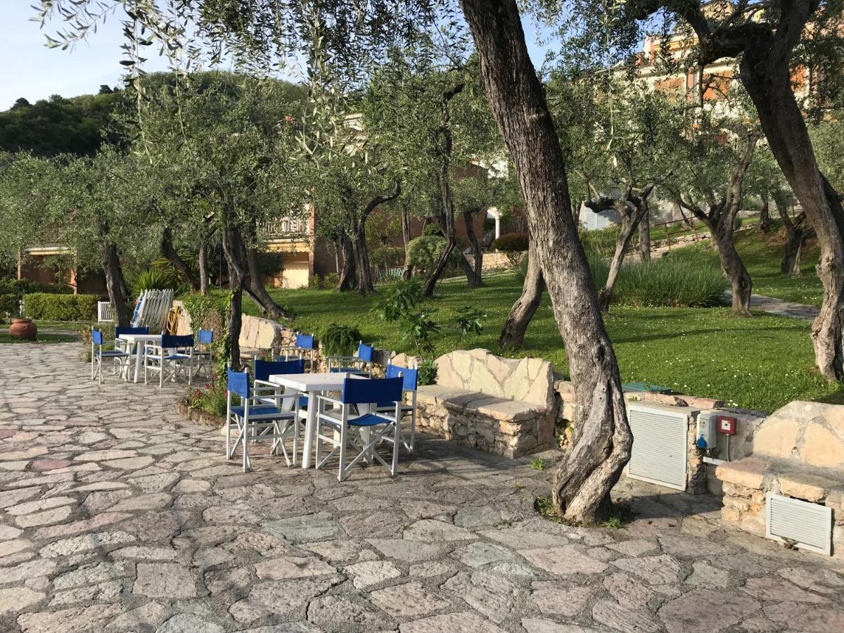 Апартаменты La Casa Fra Gli Ulivi Леричи Экстерьер фото