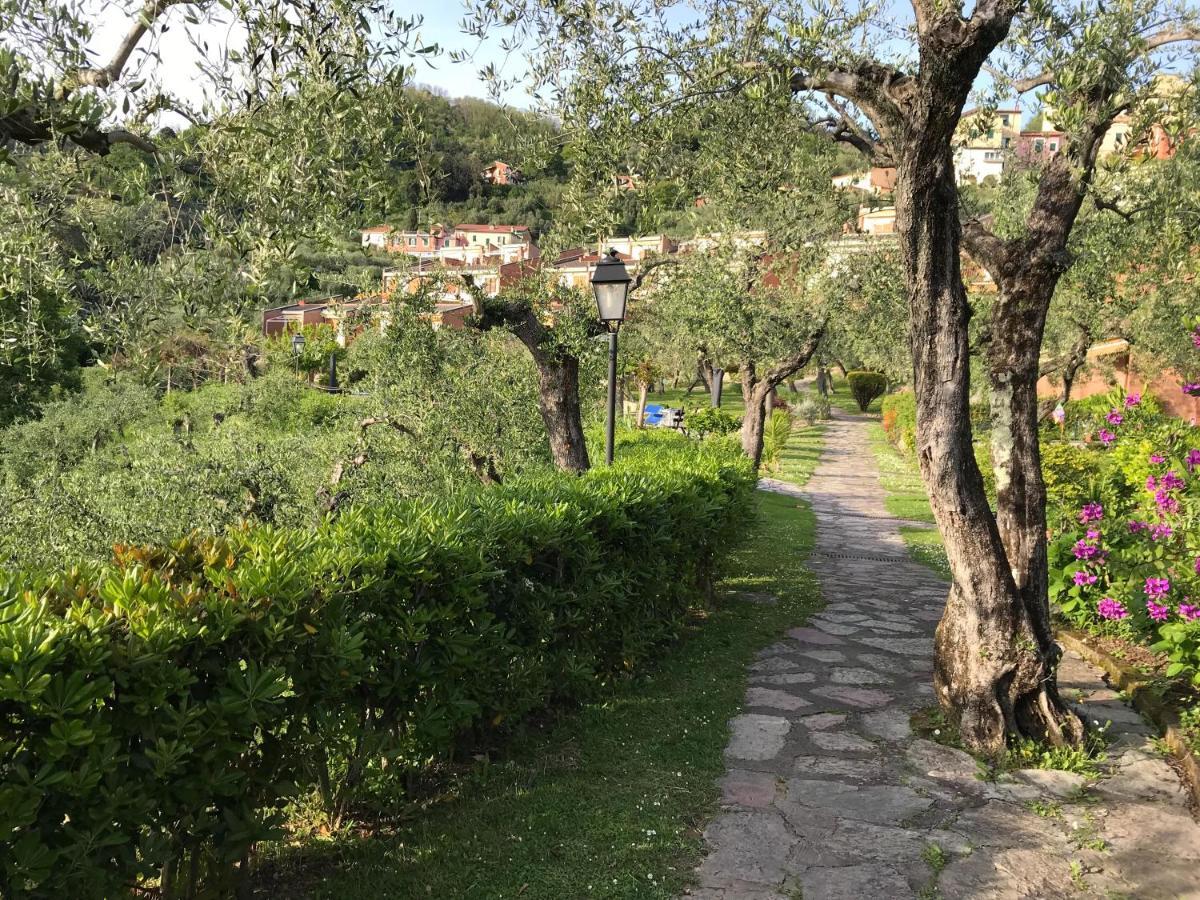 Апартаменты La Casa Fra Gli Ulivi Леричи Экстерьер фото